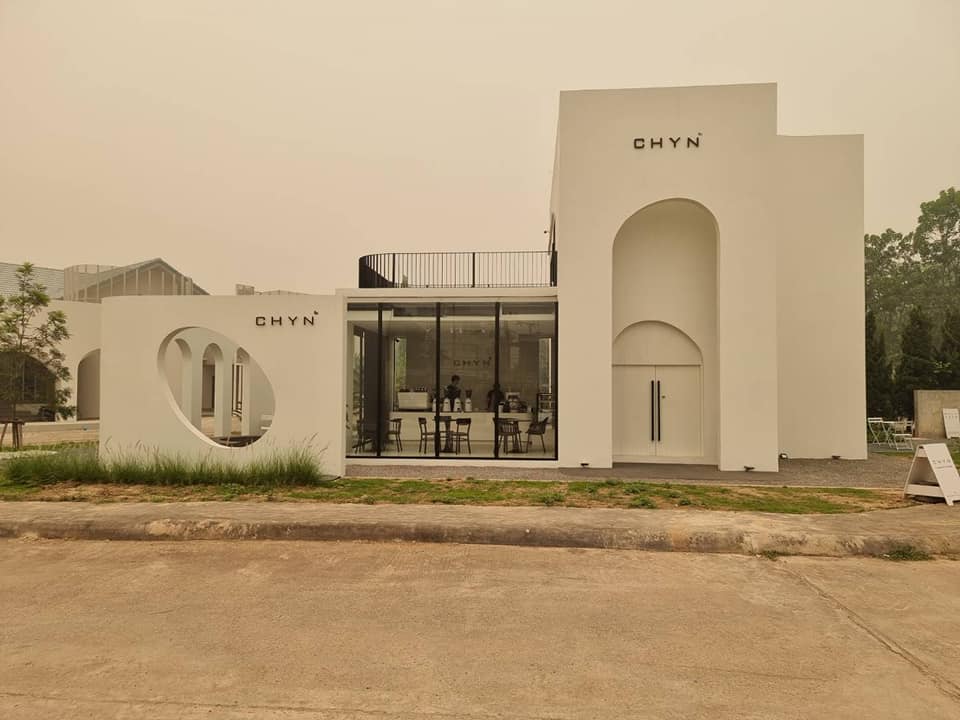 CHYN CAFE Y Chiangrai ชิน คาเฟ่ โฉมใหม่มินิมอลโทนขาว ถ่ายรูปสวยทุกมุม | คาเฟ่เชียงราย