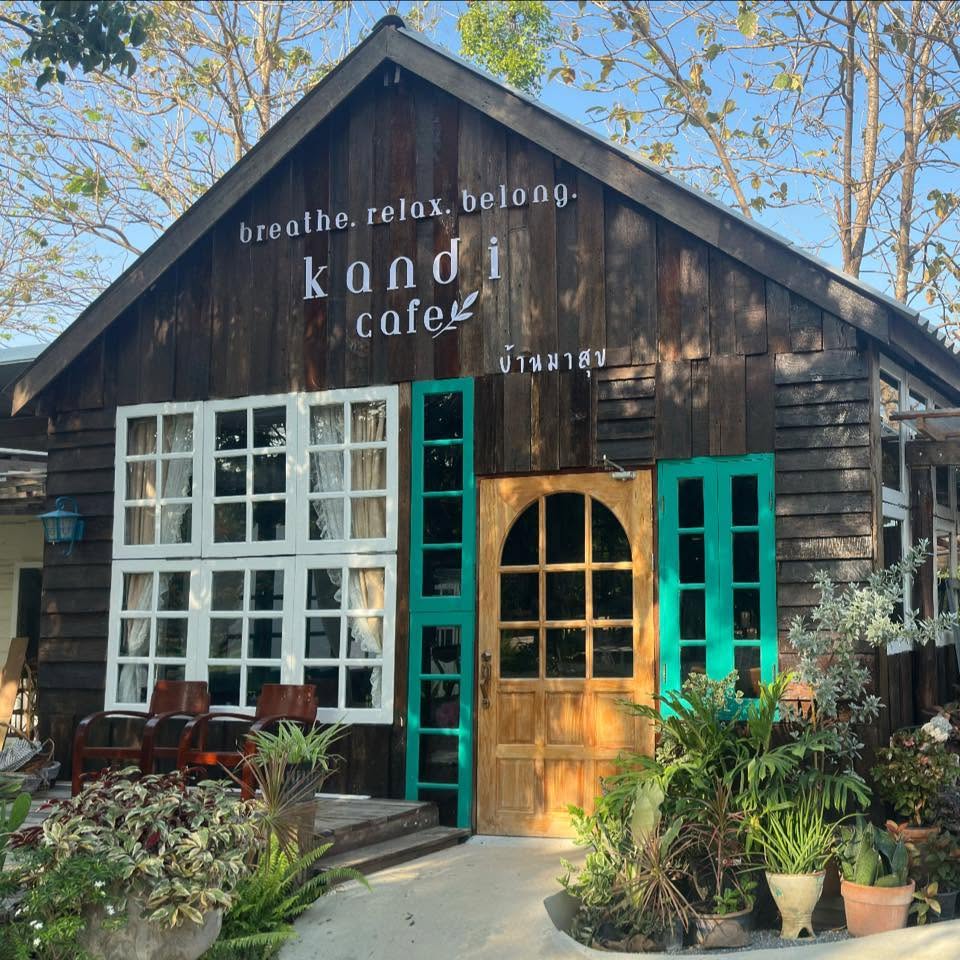 Kandi Café บ้านมาสุข - กาญ-ดิ คาเฟ่ลับสไตล์ English Cottage ที่กาญจนบุรี มุมพักใจที่อยากให้ทุกคนมาหายใจคลายเหนื่อย