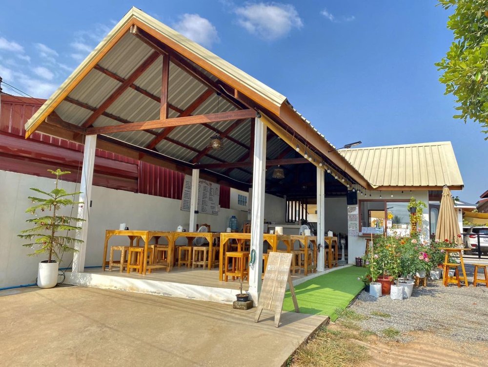 Suk-phi-rom (สุขภิรมย์) : ร้านอะโวคาโดปั่น มะพร้าวน้ำหอมสด ที่อร่อยที่สุดใน อ.ห้วยเม็ก จ.กาฬสินธุ์